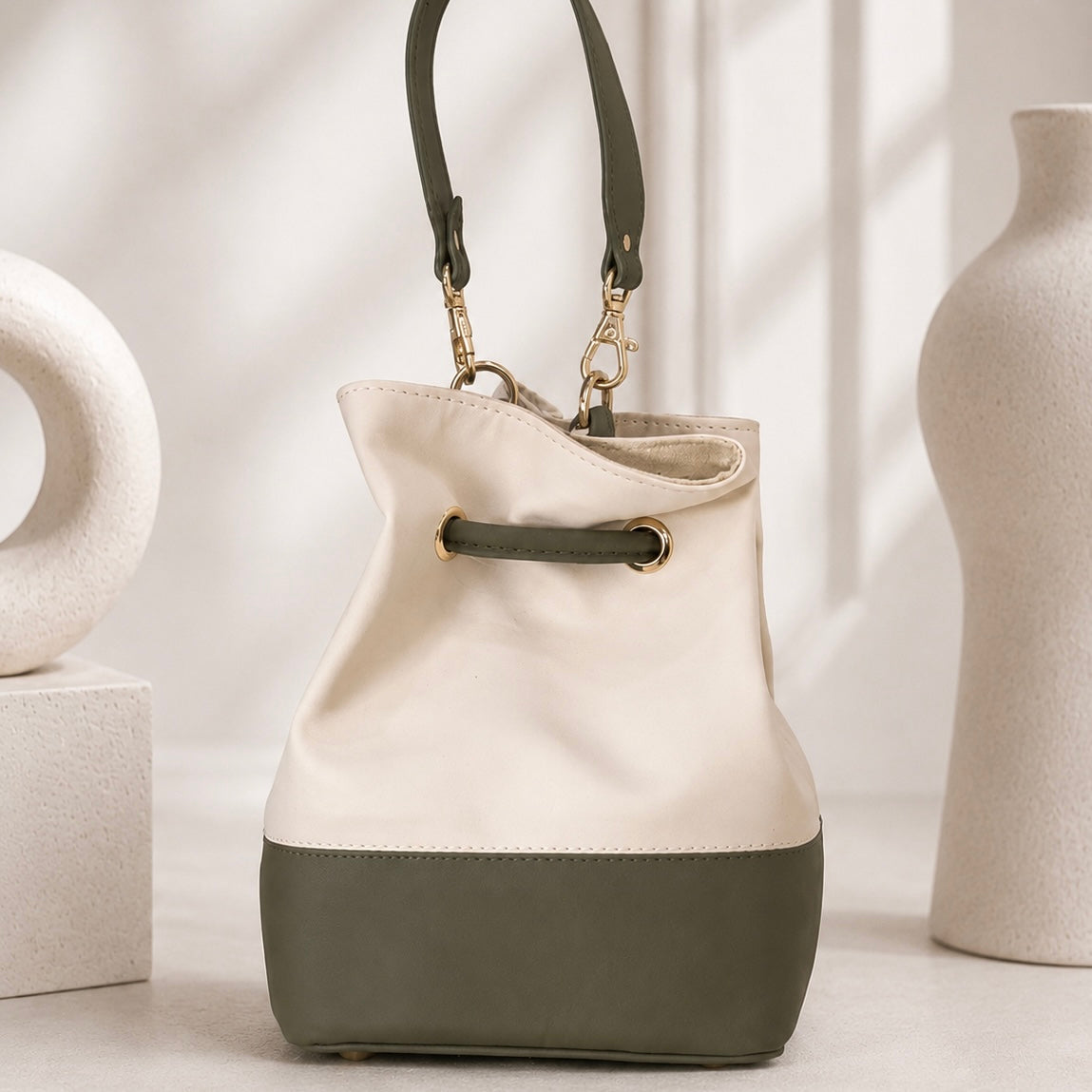 The Nile Bucket Handbag Olive
