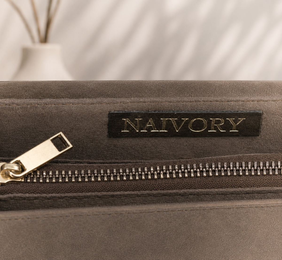 The Indus Crossbody